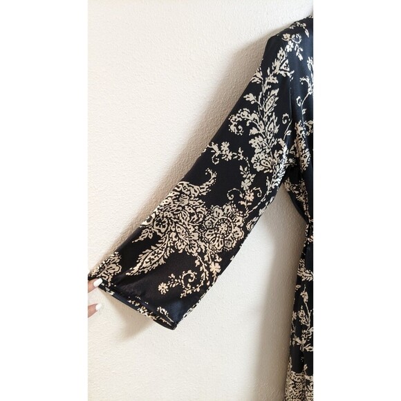 Women's SENSARA 2-Piece Nightgown & Matching Robe Small - Picture 10 of 16